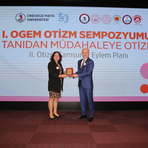 Samsun'da “Tanıdan Müdahaleye Otizm” temasıyla sempozyum düzenlendi - fotoğraf 15