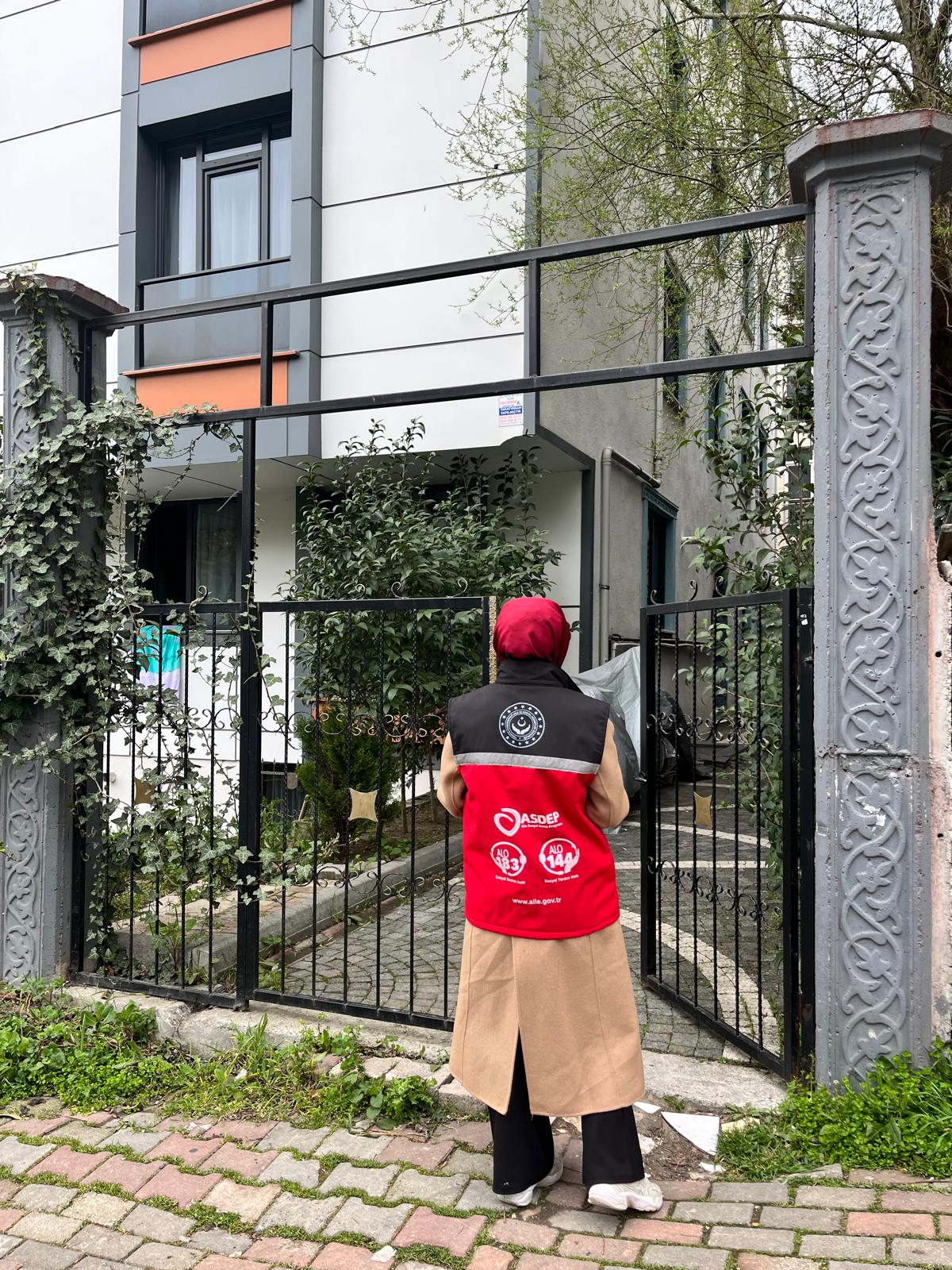 İl Müdürlüğümüze bağlı Sosyal Hizmet Merkezlerimiz tarafından İl genelinde Aile Sosyal Destek Programı (ASDEP) kapsamında ziyaretlerimiz devam ediyor.