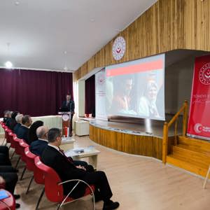 2025 Aile Yılı Kapsamında Kamu Kurum Ve Kuruluşlarına Düşen Görev ve Sorumluluklar ile İl Eylem Planı Toplantısı Gerçekleştirildi.  - fotoğraf 6