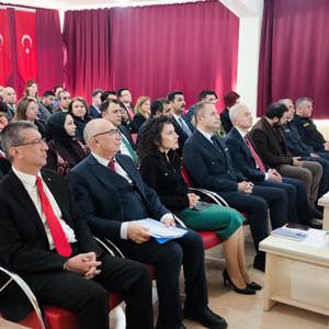 2025 Aile Yılı Kapsamında Kamu Kurum Ve Kuruluşlarına Düşen Görev ve Sorumluluklar ile İl Eylem Planı Toplantısı Gerçekleştirildi.  - fotoğraf 9