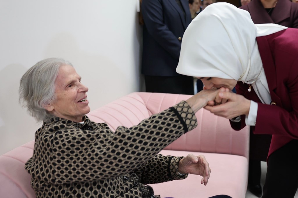 Nisan ayına ilişkin 6,3 milyar lira tutarındaki yaşlı aylığı ve engelli aylıkları hesaplara yatırıldı