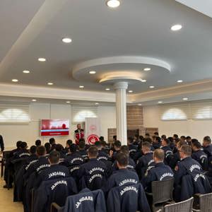 İl Müdürlüğümüz tarafından Türk Silahlı Kuvvetleri personeline ve vatani görevini yapan er ve erbaşlara yönelik eğitim seminerlerimiz devam ediyor.  - fotoğraf 2