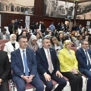 Aile Bizim En Kıymetli Hazinemizdir - fotoğraf 1
