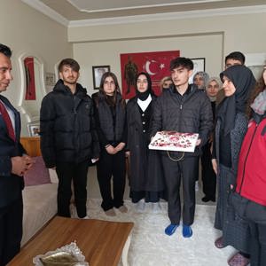 Şehit Ailesi Ziyareti – Ramazan Bayramı Öncesi Manevi Paylaşım - fotoğraf 3