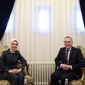 Bakanımız Göktaş, İsviçre-Türkiye Dostluk Anlaşması'nın 100. yılı dolayısıyla düzenlenen sergi açılışı ve konsere katıldı - fotoğraf 3