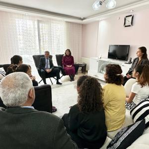Daire Başkanımız Sayın Ahmet EVCİL ve İl Müdürümüz Emine BÖÇKÜN,  Çocuk Evleri Koordinasyon Merkezi Müdürlüğümüzdeki Çocuklarımıza Ziyaret Gerçekleştirdi. - fotoğraf 1