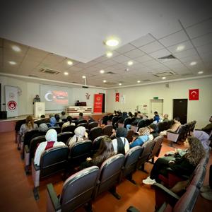 Bakanlığımız tarafından ilimize atamaları yapılan Şehit Yakınları ve Gazilerimize yönelik "Oryantasyon Eğitimi" İl Müdürümüz Sn. Ömer TURAN' ın açılış konuşmalarıyla başladı. - fotoğraf 4