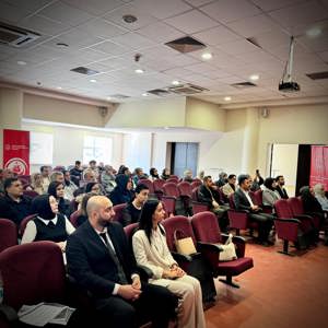 Bakanlığımız tarafından ilimize atamaları yapılan Şehit Yakınları ve Gazilerimize yönelik "Oryantasyon Eğitimi" İl Müdürümüz Sn. Ömer TURAN' ın açılış konuşmalarıyla başladı. - fotoğraf 3