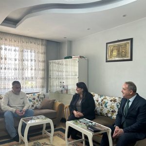 "Bakanlığımız Tarafından Görme Engelli Gazimize Akıllı Baston Desteği" - fotoğraf 4