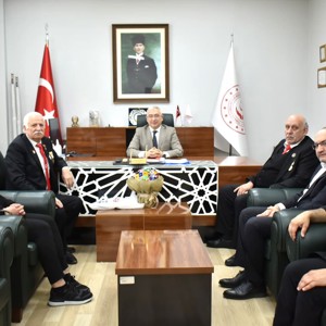 Gaziler ve Şehit Aileleri Vakfı Temsilcilerini İl Müdürlüğümüzde Misafir Ettik - fotoğraf 3