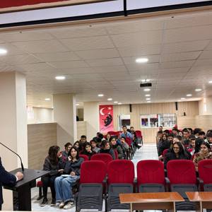 Hacıbektaş Mesleki ve Teknik Anadolu Lisesi'nde "Bir Gün Sende Yaşlanacaksın" konulu söyleşi düzenlendi - fotoğraf 1