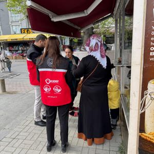İl Genelinde Sahaya Çıkan Ekiplerimiz Mobil Sosyal Hizmet Noktalarında Koruyucu ve Önleyici Sosyal Hizmet Modelleri Hakkında, Bilgilendirme ve Broşür Dağıtımı Gerçekleştirilmiştir. - fotoğraf 4
