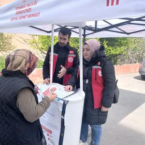 İl Genelinde Sahaya Çıkan Ekiplerimiz Mobil Sosyal Hizmet Noktalarında Koruyucu ve Önleyici Sosyal Hizmet Modelleri Hakkında, Bilgilendirme ve Broşür Dağıtımı Gerçekleştirilmiştir. - fotoğraf 7