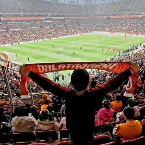 İl Müdürlüğümüze bağlı kuruluşlarımızda koruma ve bakım altında bulunan 40 çocuğumuzla 23 Nisan etkinlikleri çerçevesinde Galatasaray Spor Kulübünün misafiri olduk - fotoğraf 2