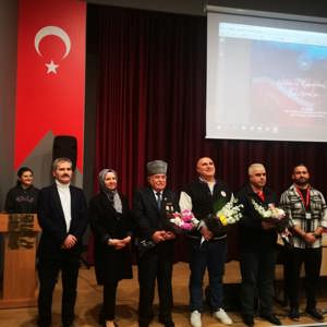 Sosyal Hizmet Merkezlerimiz Tarafından İlçelerimizdeki Kahraman Gazilerimiz ve Kıymetli Şehit Yakınlarımız Yarınımızın Teminatı Çocuklarımız ve Gençlerimizle Buluşmaya Devam Ediyor. - fotoğraf 4