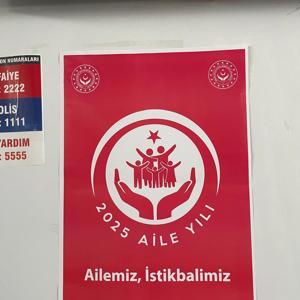 İl Müdürlüğümüz tarafından 2025 Aile Yılı etkinlikleri kapsamında Bingöl Havalimanında aile değerlerine vurgu yapan afişlerimizle farkındalık oluşturduk. - fotoğraf 1