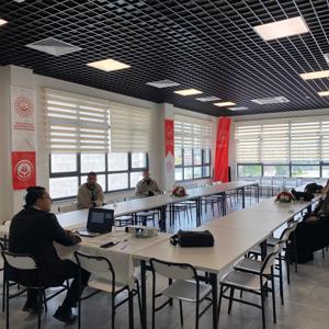 Şehit ve Gazi Yakınlarına Yönelik Oryantasyon Eğitimi Gerçekleştirildi - fotoğraf 1
