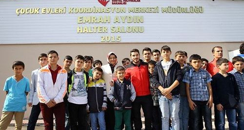 Avrupa Şampiyonu Emrah Aydın’ın adı halter salonuna verildi