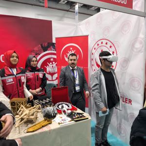 VR Sanal Gerçeklik Deneyimi – Bakanlık Hizmet Modelleri Tanıtımı - fotoğraf 3