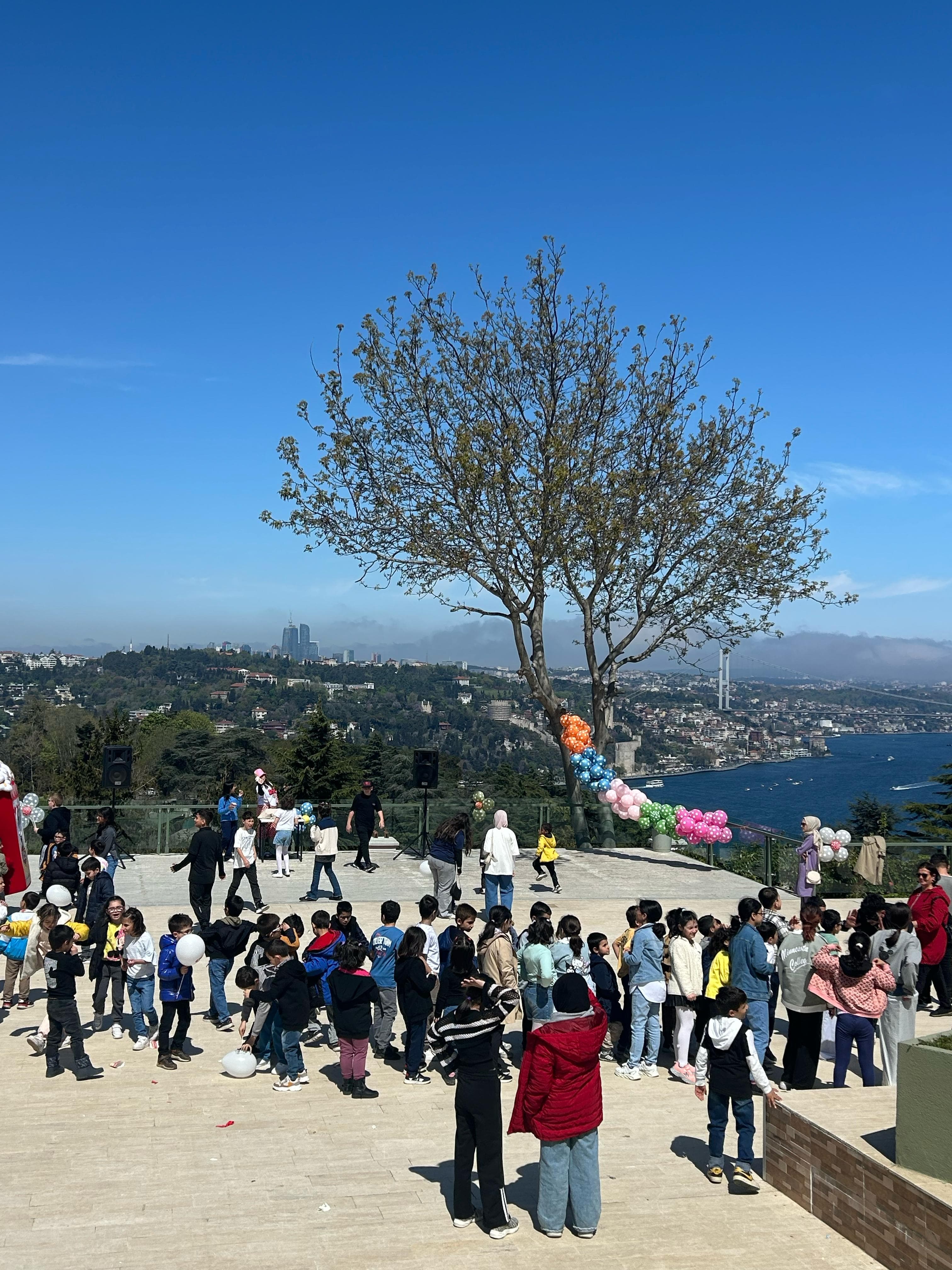 23 Nisan etkinlikleri kapsamında sosyal sportif kültürel faaliyetler birimimiz koordinesinde yatılı kuruluşlarımızdan toplam 383 çocuğumuz hoşça vakit geçirmiştir.