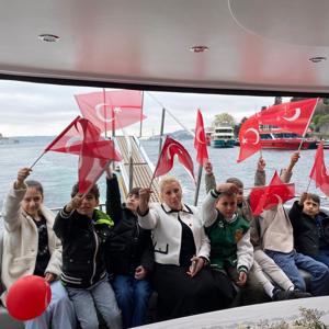 23 Nisan Ulusal Egemenlik ve Çocuk Bayramı etkinlikleri çerçevesinde ilimizdeki şehitlerimizin ve gazilerimiz çocuklarıyla İstanbul Boğazı gezisinde bir araya geldik.  - fotoğraf 4