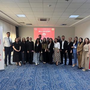 AİLENİN KORUNMASI VE GÜÇLENDİRİLMESİ İL EYLEM PLANI ÇALIŞTAYI DÜZENLENDİ  - fotoğraf 7