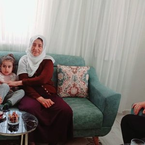 Şehit Abdurrahman Çoşkun'un şehadet yıldönümü vesilesiyle ailesini ziyaret - fotoğraf 1