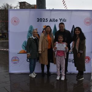 2025 Aile Yılı etkinlikleri kapsamında aile temalı oryantiring yarışması düzenlendi. - fotoğraf 12