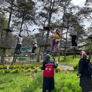 2025 Aile yılı kapsamında "Ailemiz Neşemiz" mottosuyla, Şehit ve Gazi çocuklarımızın aileleri ile Park of Macera Vadisinde keyifli vakit geçirmeleri sağlanmıştır. - fotoğraf 1