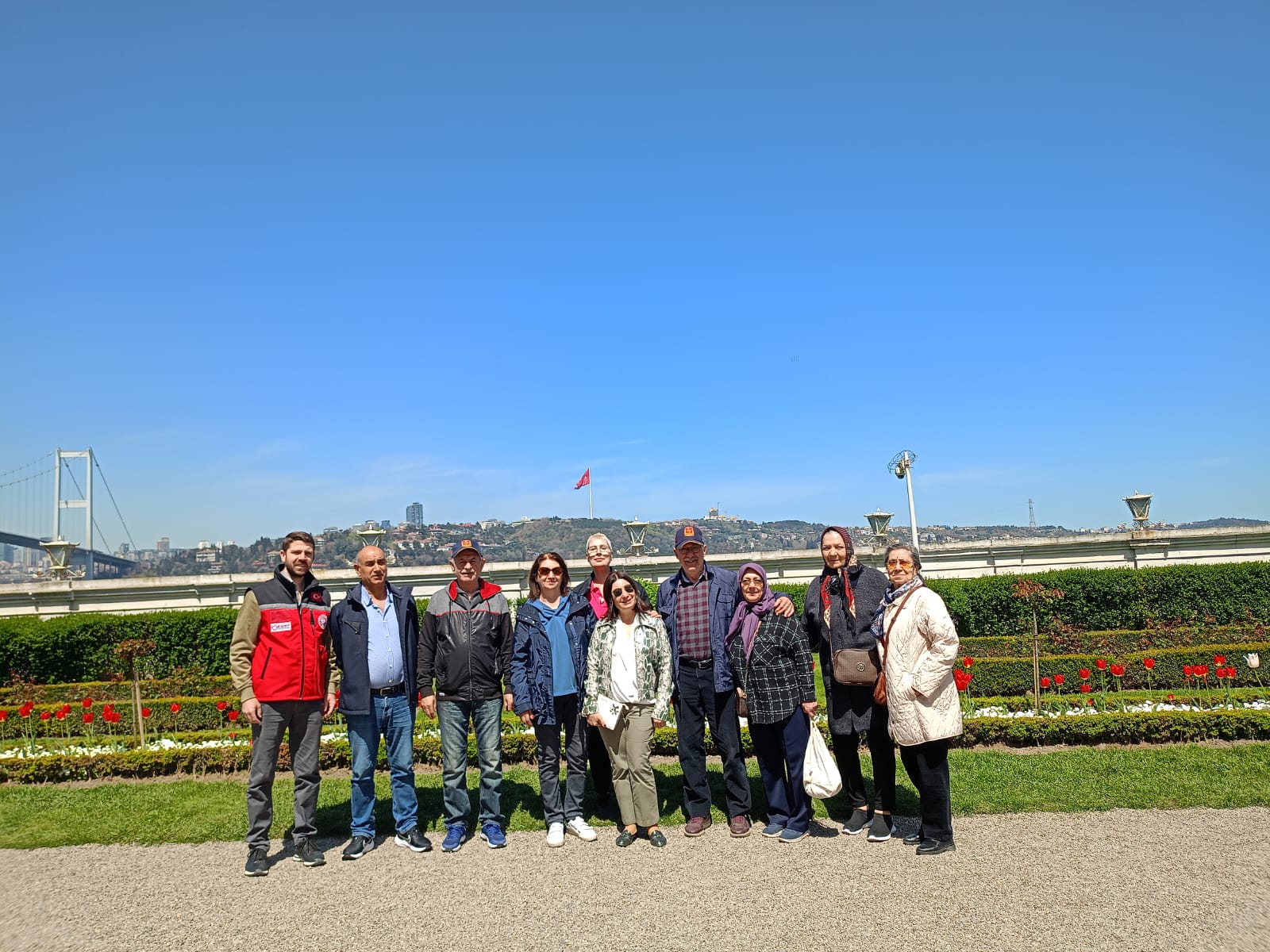 2025 Aile Yılı kapsamında "Ailemiz Geleneğimiz ve Değerlerimiz" temasıyla Şehit Yakını ve Gazi Ailelerimizle Beylerbeyi Sarayı ve Cam Müzesi gezisi düzenlenmiştir.