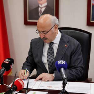ADANA VALİLİĞİ HİMAYELERİNDE, 2025 AİLE YILINDA YENİ EVLENECEK ÇİFTLERE ESNAFTAN %15 İNDİRİM DESTEĞİ - fotoğraf 2