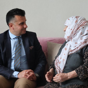 Yaşlı Teyzemizi Ziyaret Ettik - fotoğraf 3