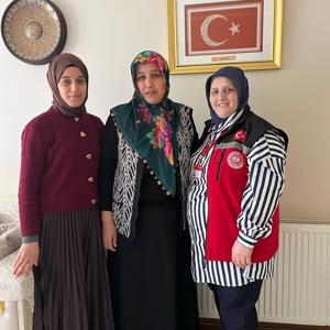 İl Müdürlüğümüze bağlı Sosyal Hizmet Merkezlerimiz tarafından İl genelinde kıymetli Şehit Yakınlarımız ve Kahraman Gazilerimizi ziyaretlere devam ediyoruz.  - fotoğraf 2