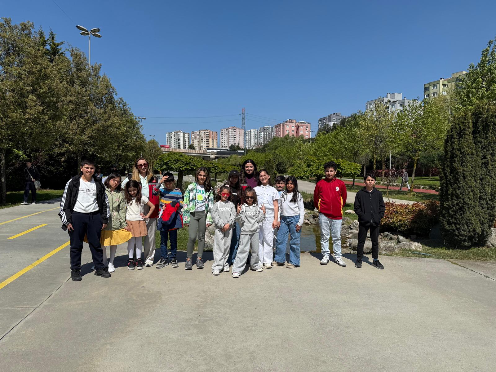 2025 Aile Yılı kapsamında "Ailemiz Neşemiz, Ailemiz Değerlerimiz" mottosuyla, hem büyüklerimizle hemde Şehit ve Gazi çocuklarımızın aileleri ile keyifli vakit geçirmeleri sağlanmıştır.