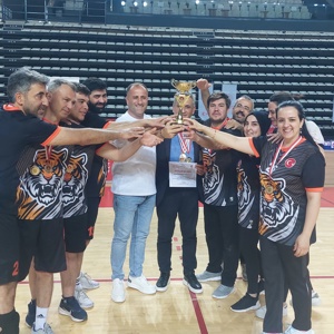 2025 Aile Yılı Voleybol Turnuvası Sona Erdi - fotoğraf 23