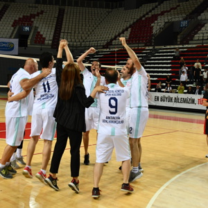 2025 Aile Yılı Voleybol Turnuvası Sona Erdi - fotoğraf 15