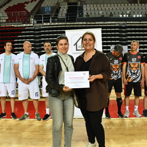 2025 Aile Yılı Voleybol Turnuvası Sona Erdi - fotoğraf 17