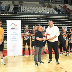 2025 Aile Yılı Voleybol Turnuvası Sona Erdi - fotoğraf 20
