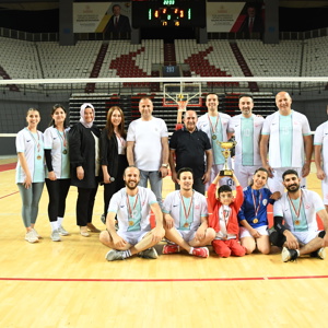 2025 Aile Yılı Voleybol Turnuvası Sona Erdi - fotoğraf 27