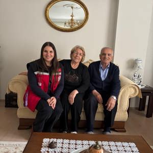 İl Müdürlüğümüze bağlı Sosyal Hizmet Merkezlerimiz tarafından İl genelinde kıymetli Şehit Yakınlarımız ve Kahraman Gazilerimizi ziyaretlere devam ediyoruz.  - fotoğraf 2