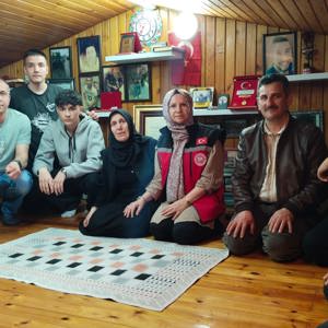 İl Müdürlüğümüze bağlı Sosyal Hizmet Merkezlerimiz tarafından İl genelinde kıymetli Şehit Yakınlarımız ve Kahraman Gazilerimizi ziyaretlere devam ediyoruz.  - fotoğraf 3