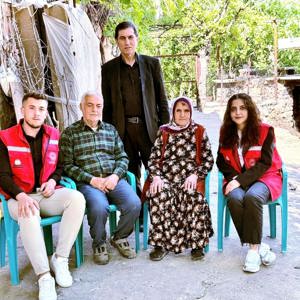 Şehit Mehmet Salih Çelik'in şehadet yıldönümünü vesilesi ile ailesine ziyaret - fotoğraf 1