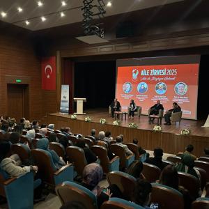 Aile Zirvesine katılım sağlayıp, Aile Yılı, Ailenin Korunması ve Güçlendirilmesi Vizyon Belgesi ve İl Eylem Planımız hakkında bilgilendirmede bulunduk. - fotoğraf 4