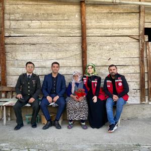 Anneler Günü’nde Şehit Annelerimiz Unutulmadı - fotoğraf 1