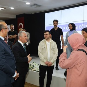  Sayın Valimiz İbrahim AKIN'ın katılımıylarıyla "Evlenecek Gençlerin Desteklenmesi Projesi" kapsamında evlilik kredisine başvuran çiftlere yönelik "Evlilik Öncesi Eğitim" gerçekleştirilmiştir. - fotoğraf 7