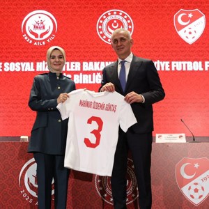 Aile ve Sosyal Hizmetler Bakanlığı ile TFF arasında iş birliği protokolü imzalandı - fotoğraf 5