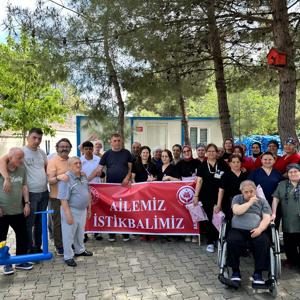 Edirne Aile Ve Sosyal Hizmetler İl Müdürlüğüne Bağlı Uzunköprü Bakım Rehabilitasyon ve Aile Danışma Merkezi Müdürlüğü'nde Anneler Günü Etkinliği Düzenlendi. - fotoğraf 1
