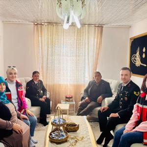 ŞEHİT ANNELERİNE ZİYARET - fotoğraf 5