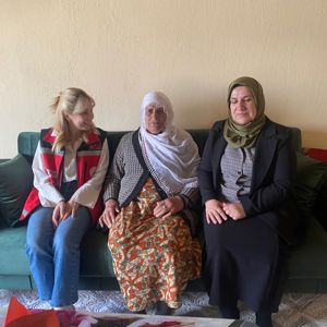 ŞEHİT ANNELERİNE ZİYARET - fotoğraf 8