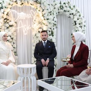 Aile ve Sosyal Hizmetler Bakanımız Göktaş, İstanbul'da kendisini sosyal medyadan davet eden gence kız istedi - fotoğraf 5